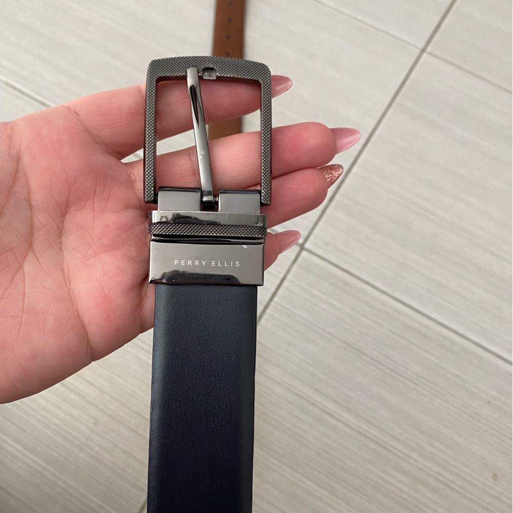 Men’s reversible perry Ellis belt